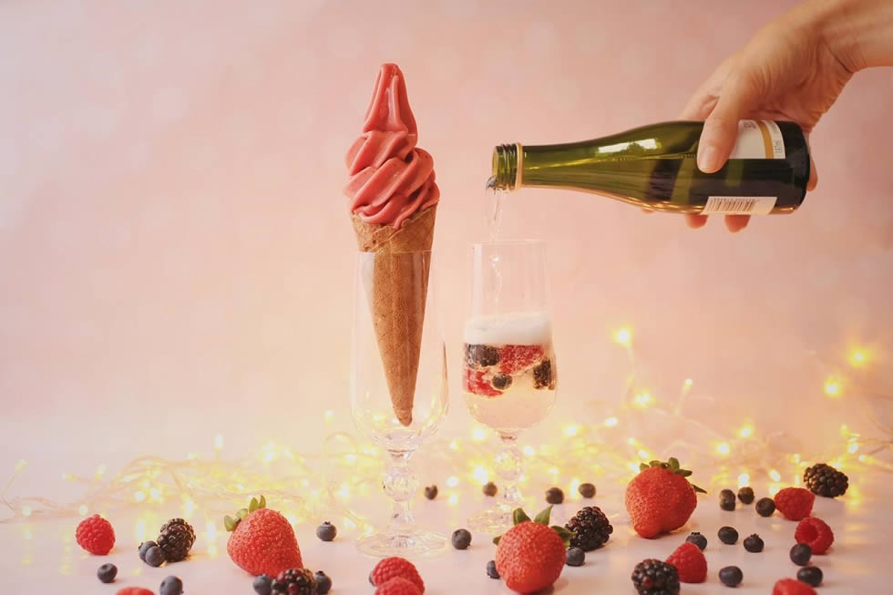 Petir Potê - Sorvete Champagne-com-frutas-vermelhas---CREDITO-DANIEL-CANCINI