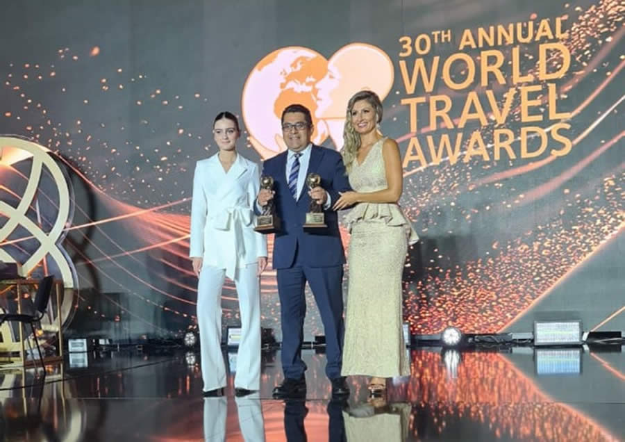 Mario Cruz, Chief Commercial & Revenue Officer da TAP Air Portugal recebeu os prmios na noite de gala do WTA