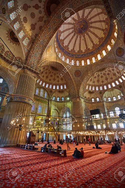 Cerâmica Iznik, uma das artes milenares mais tradicionais da Turquia. Foto: Interior da Mesquita Azul