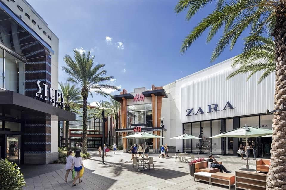Black Friday - The Florida Mall - Outlet - Shopping - Compras - Florida