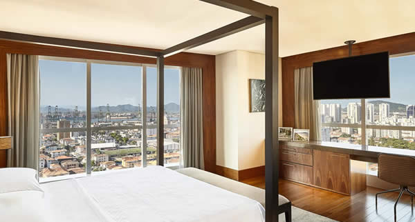 O Sheraton Santos Hotel é o primeiro estabelecimento da rede Marriott na cidade, o hotel oferece à região o mais alto padrão de qualidade, eficiência e excelência